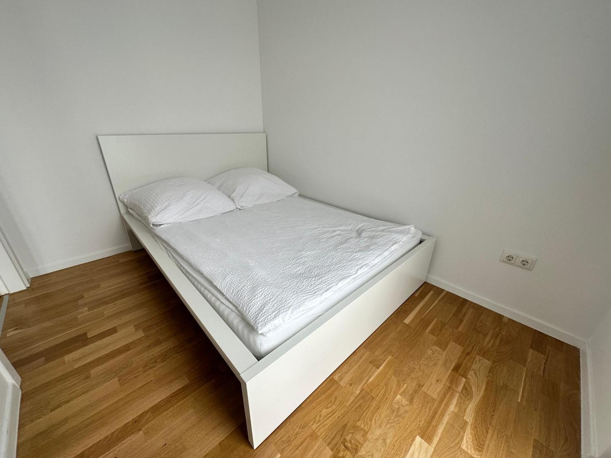 Modernes I Parkplatz I Terrasse Apartment Blumberg